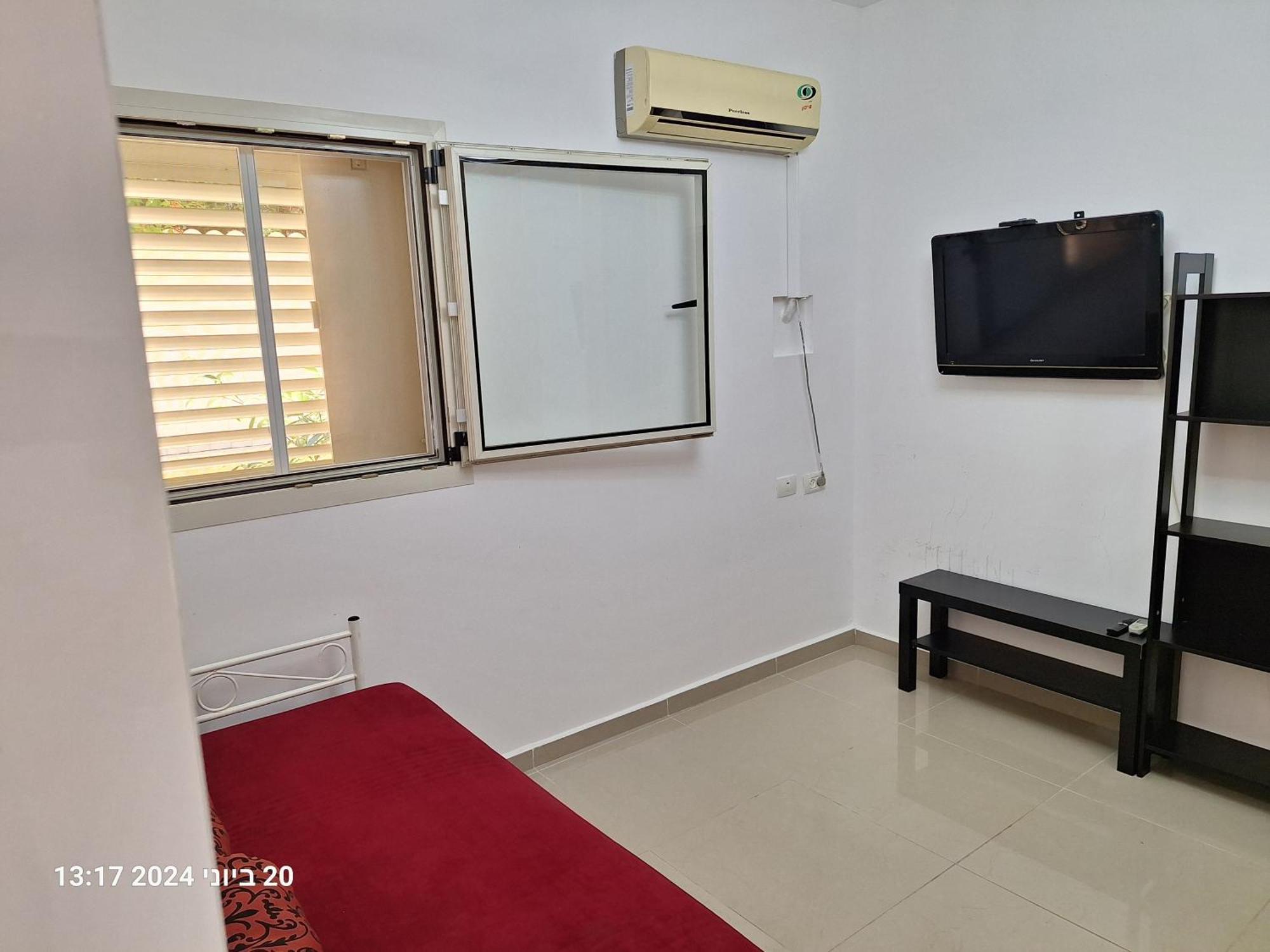 Hotel הבית הירוק Carmiel Exterior foto